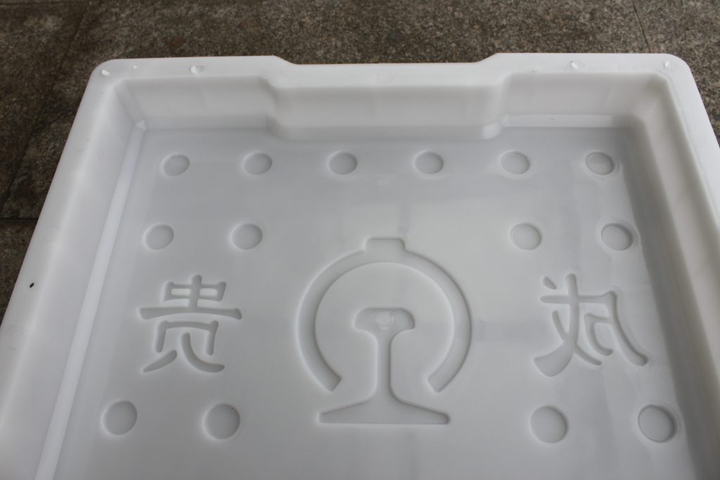 水泥蓋板塑料模具材質(zhì)及應(yīng)用